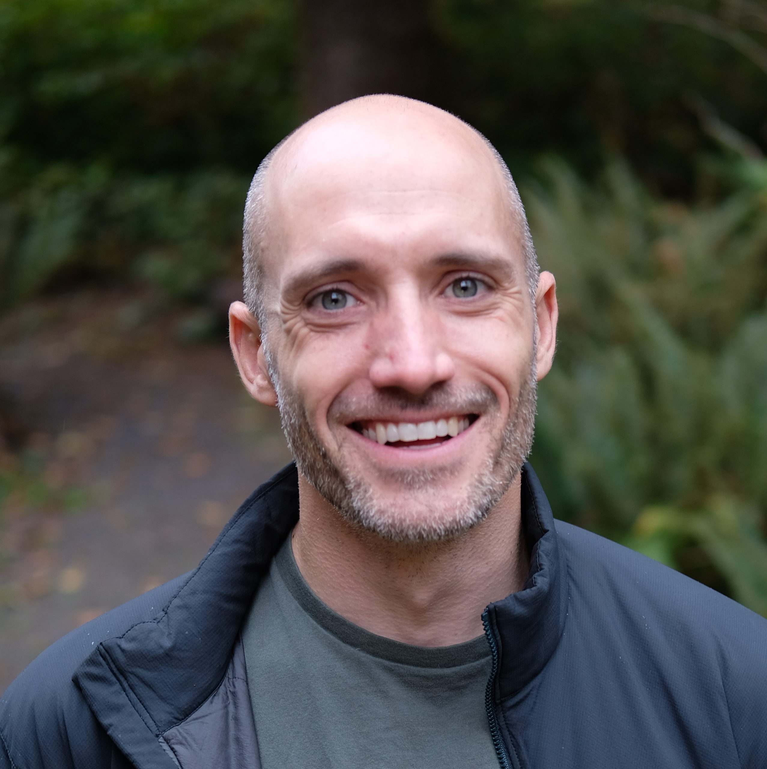 Full color exterior headshot of podcast guest Stephen Posner